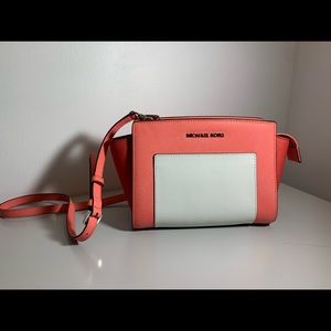 Michael Kors Crossbody Purse